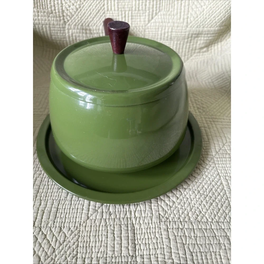 VTG Avocado Green Fondue Pot Lid Wood Handle Tray Mid Century Modern MCM Decor